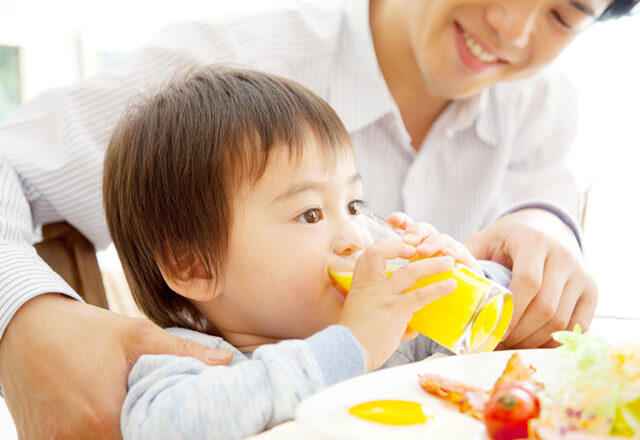 おやつや食事は規則正しく摂りましょう